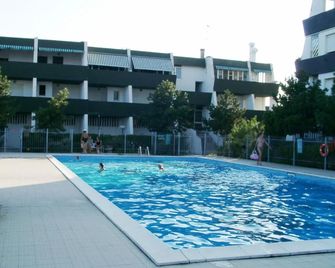 Residence Molo - Lido delle Nazioni - Pool