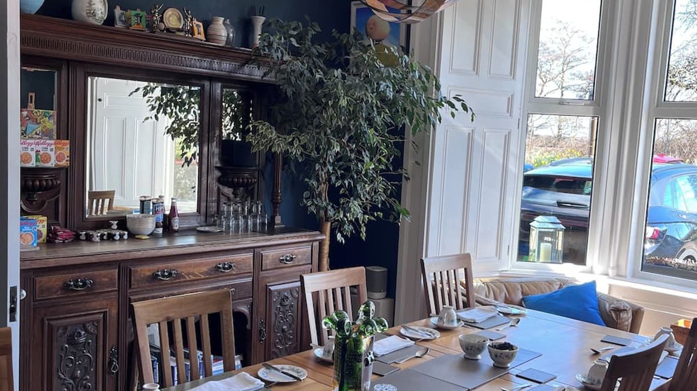 Ravenswood Guest House