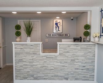 The Minuteman Inn Acton Concord Littleton - Acton - Front desk
