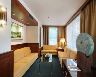 Elite - Lausana - Sala de estar