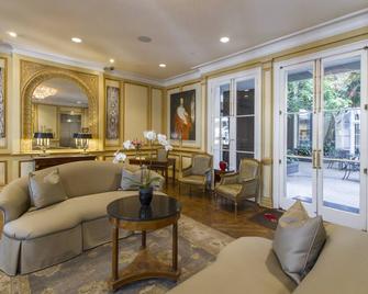 Hotel Mazarin - New Orleans - Living room