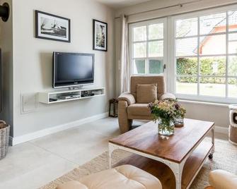 Siebenfinken - Ostseebad Dierhagen - Obývací pokoj