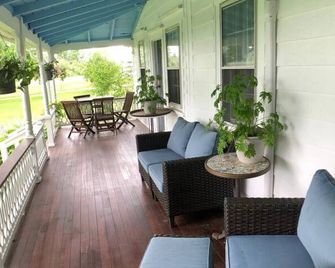 Hoppy Hill Farm House - Dover Plains