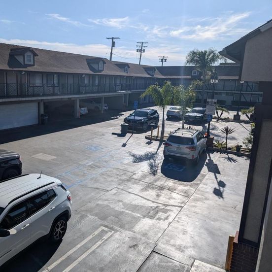 Cabana Inn & Suites image 1