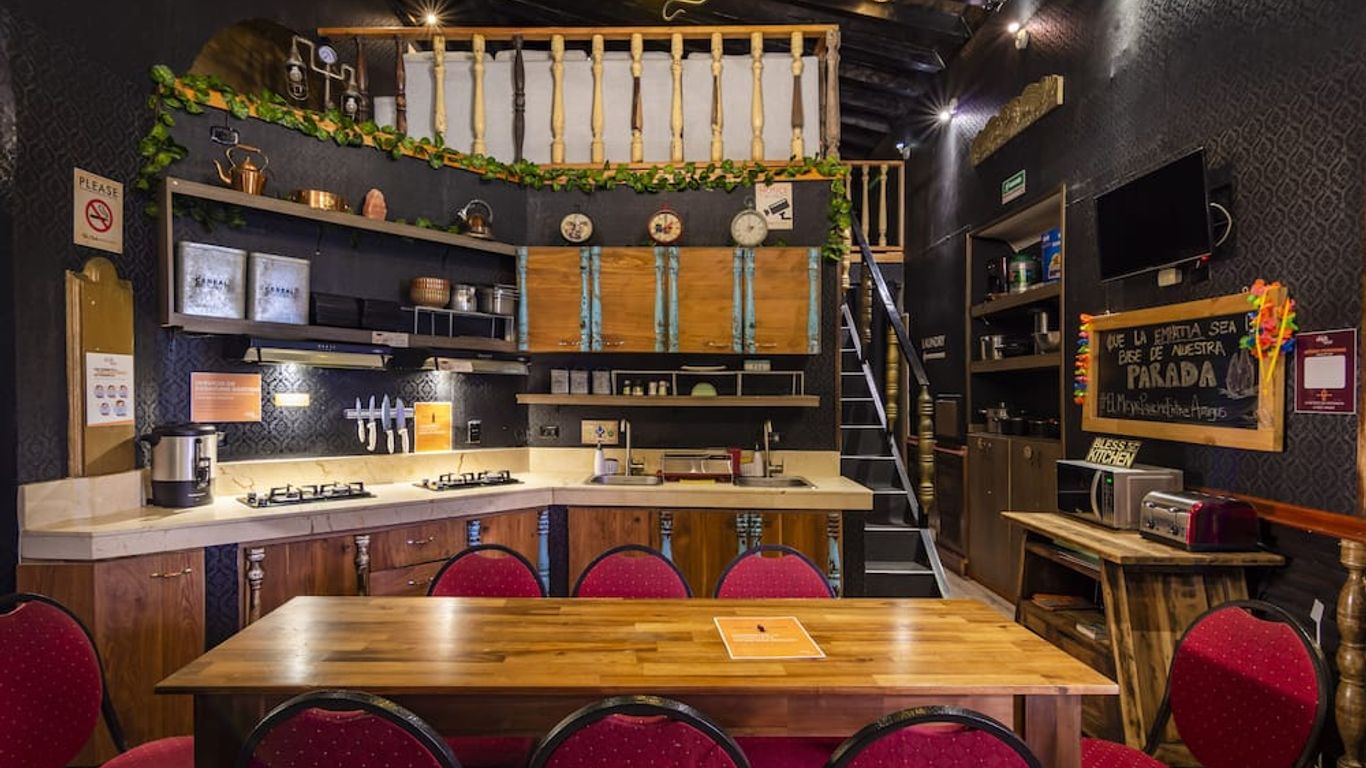 The Clock Hostel And Suites