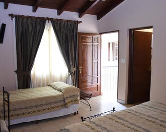 Hotel San Francisco - Salta - Soverom