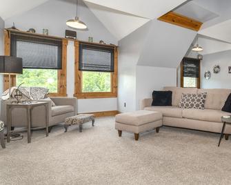 Tip Top King Room - Mountain View - Roanoke - Stue