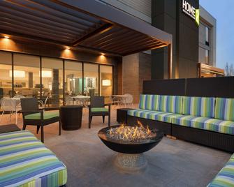 Home2 Suites by Hilton Salt Lake City-East - Thành phố Salt Lake - Hàng hiên