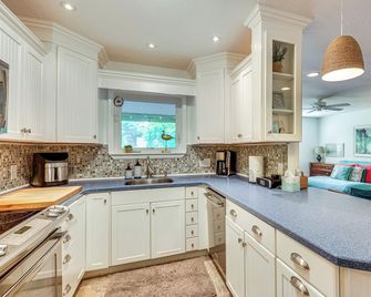 Oak Island Cottage Minutes to Long Beach - Oak Island - Cocina