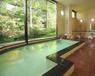 白樺湖畔の宿　君待荘 - 茅野市 - プール