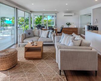 Oasis Apartments On Hamilton Island By Hiha - جزيرة هاميلتون - غرفة معيشة