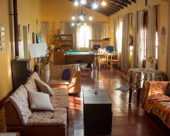 Alma Alquimia - Valle Hermoso - Living room