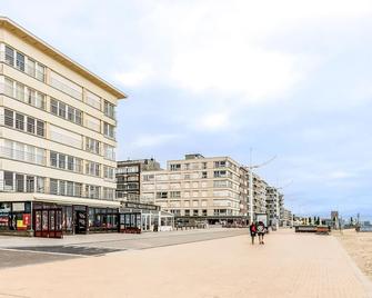 Europe 0402 - Koksijde - Будівля