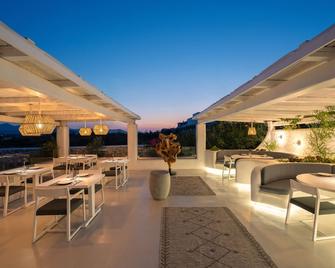 White Dunes Luxury Boutique Hotel - Santa Maria - Patio