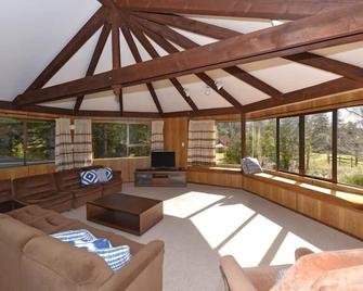 Ngaio Beach House - Kaiteriteri - Kaiteriteri - Living room
