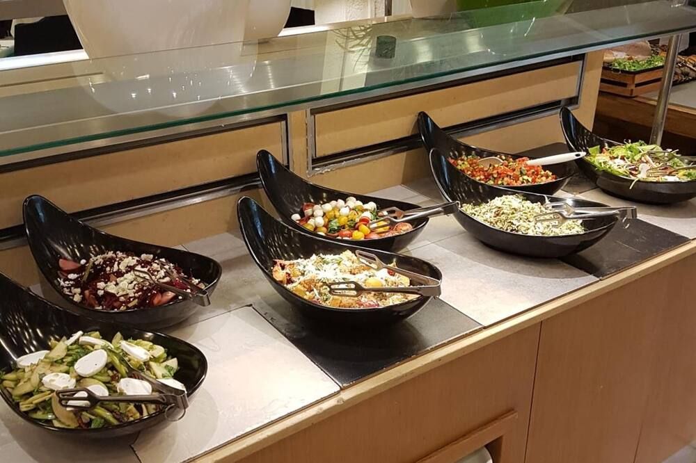 فندق شيفايم كيبوتز