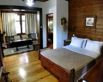 Xenonas Brizi - Elati - Habitación