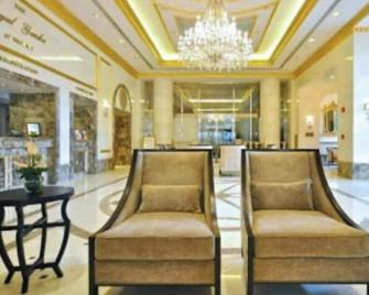 Vacation Rental Studios at Royal Garden Waikiki - Honolulu - Lobby