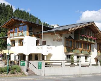 Aparthotel Hirschenau - Filzmoos - Building