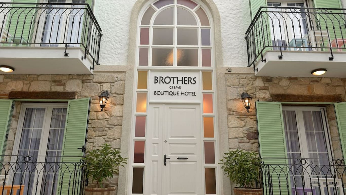 Brothers Cesme Hotel