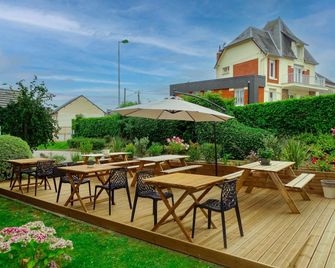 Ibis Budget Fécamp - Fécamp - Innenhof
