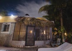 Antigua Lodge, Away From the Crowds, Kite Surfers Paradise in El Cuyo - El Cuyo - Bygning