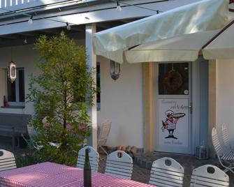 Pension Adele - Ruhig, direkt am Elberadweg & Badesee mit Balkon - Dresde