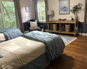 Aberfoyle - Private Country Retreat in Equestrian setting - Tryon - Bedroom