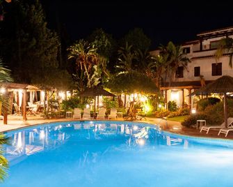 Nora Club Hotel & Spa - Pula - Pool