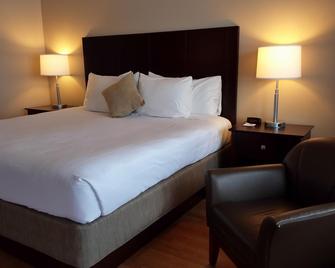Yankee Clipper Motel - Belfast - Bedroom