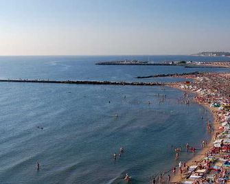 Hotel Nadia Eforie Nord - Eforie Nord - Strand
