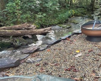 Moonshine Hollow Dome By Rafting - Cosby