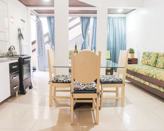 Agua Marinha de Bombas - Bombinhas - Bombinhas - Living room