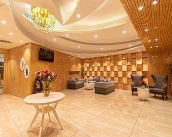 Clarks Inn Ambala - Ambāla - Lounge