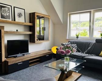 Modernes Ferienhaus Sauerblick - Langsur - Sala de estar