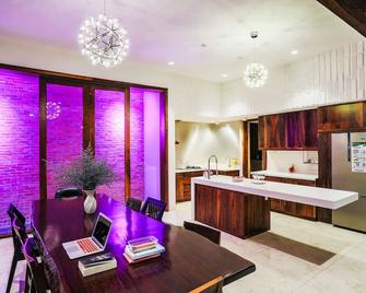 H.T Luxury Villa In The Heart Of Vung Tau - Vung Tau - Dining room