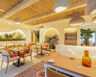 Holiday Inn Dubai Jumeirah Village Circle by IHG - Dubai - Restaurant