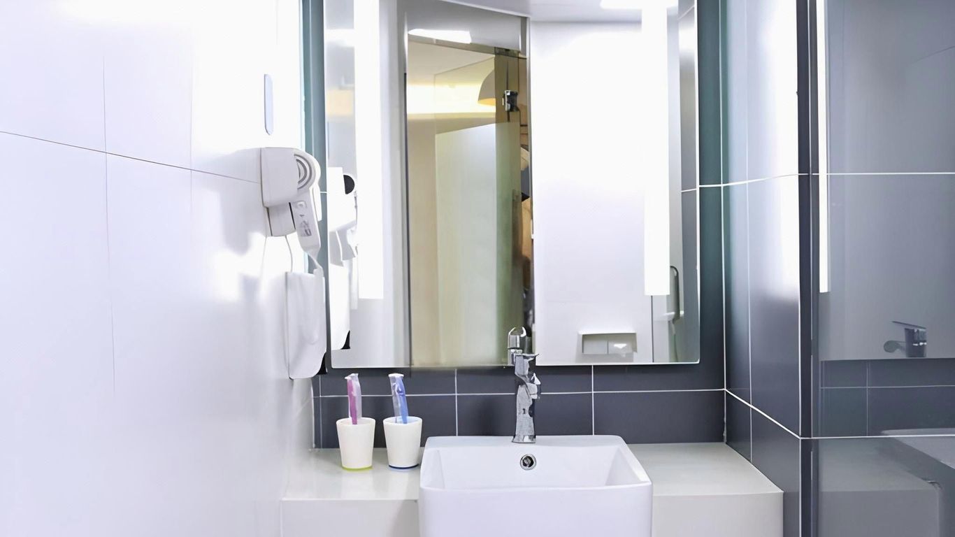 Bohai Hotel (Zhuhai Lovers Middle Road)