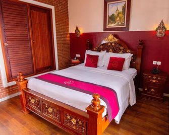 Briggs Inn Batu - Malang - Habitació