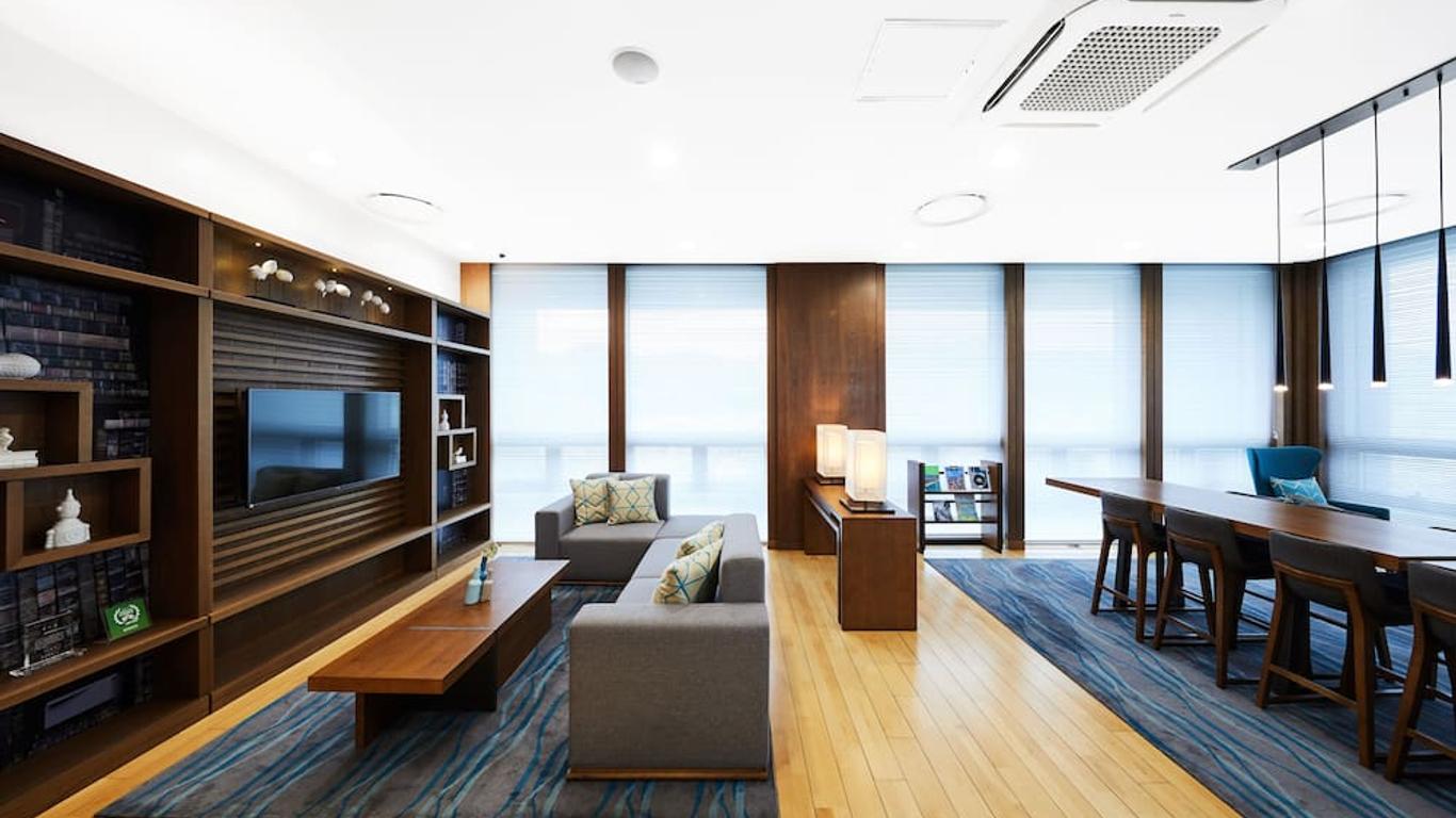 Felix Hotel by STX