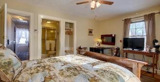 Heathwood Inn - Bar Harbor - Bedroom