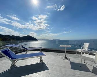 Hotel Casa Sofia - Sant Angelo - Balcón