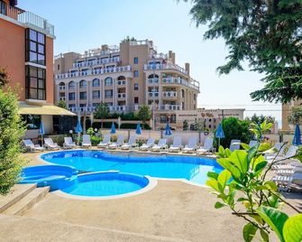 Royal Beach - Golden Sands - Pool