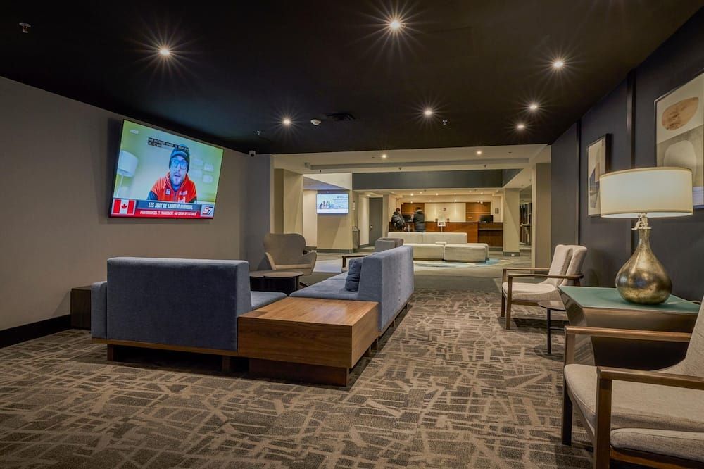 هوتل أوروا، بي دبليو سيجنيتشر كوليكشن - مونترال - ردهة