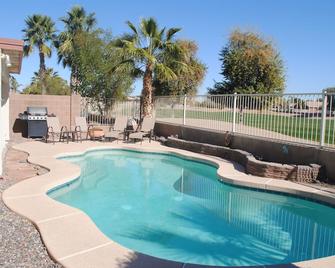 3BR Home with Heated Private Pool, Golf, & Mountain Views - Avondale - Pool