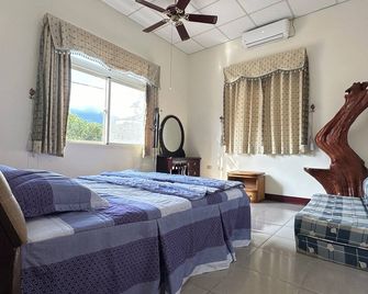 Little girls home - Puli Township - Schlafzimmer