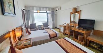 Thang Loi Hotel - Hanoi - Bedroom
