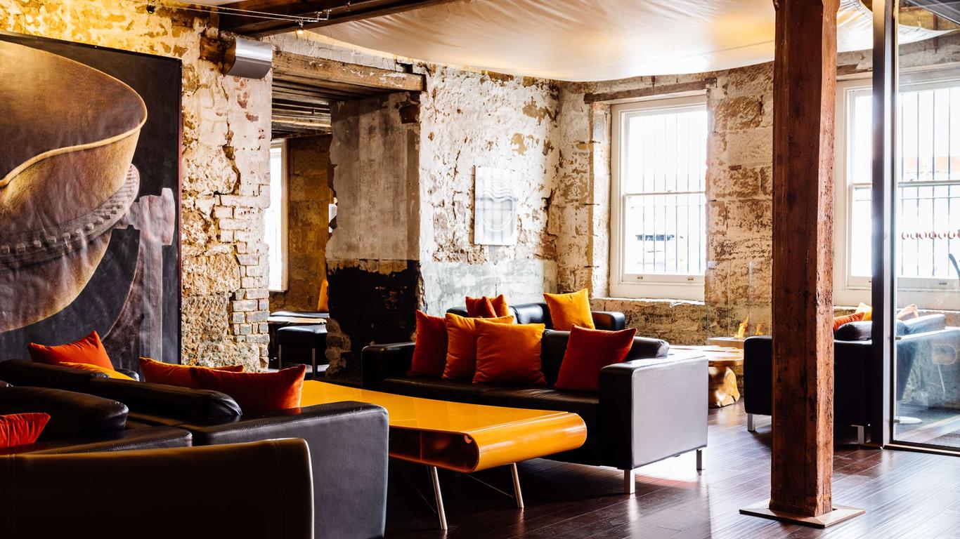 ذا هنري جونز آرت هوتل