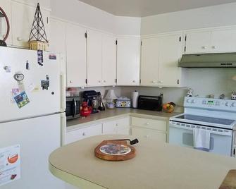 Fairway Apartments Unit 1 - Twain Harte - Kuchyň