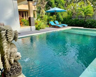 Pondok Ardi Villas - Tejakula - Pool